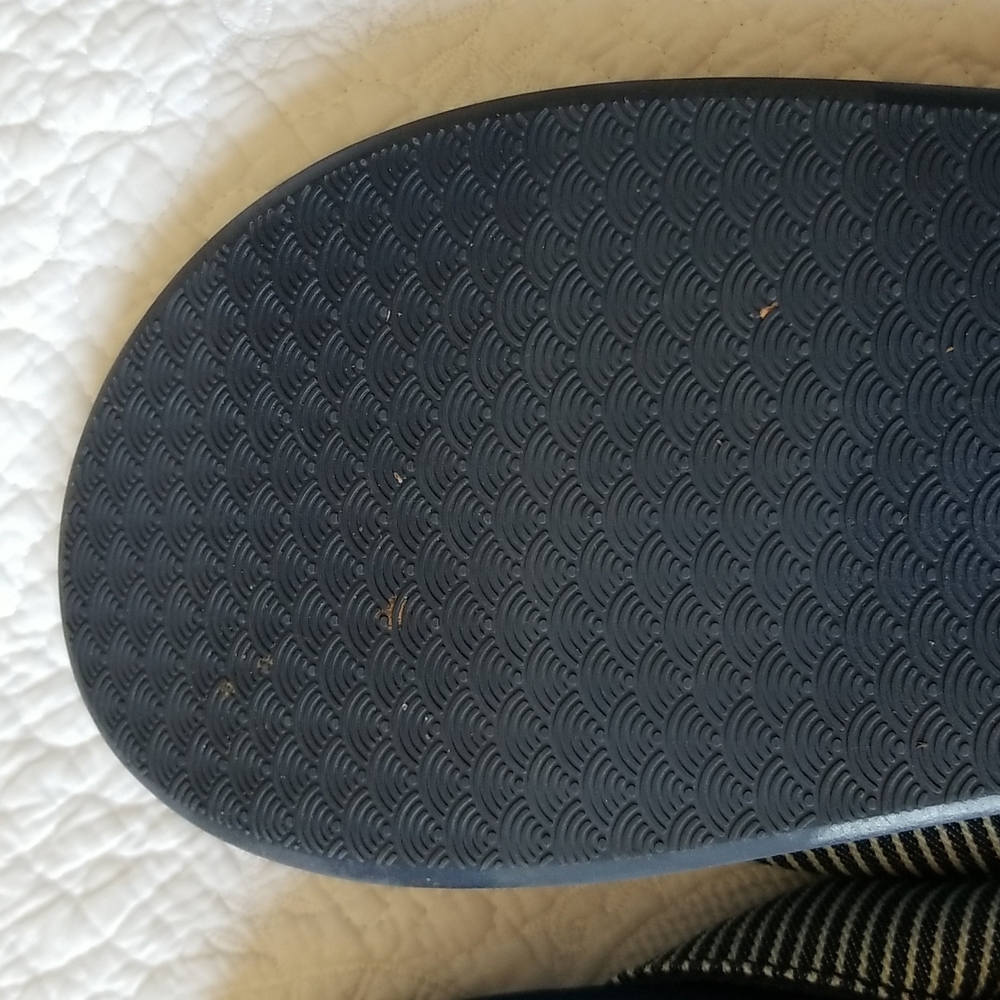 GAP SANDALS - Picture 5 of 7